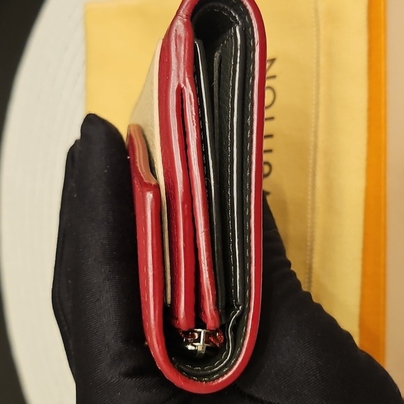 Louis Vuitton Lockme Red and Cream Women's Wallet - Picture 4 of 10